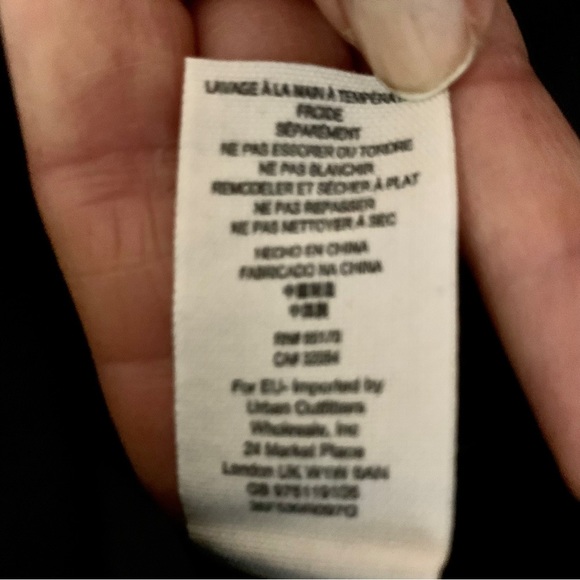 FREE PEOPLE NEW Black Vegan Leather Flare Skirt, Back Zip, Size 8 - Picture 12 of 14